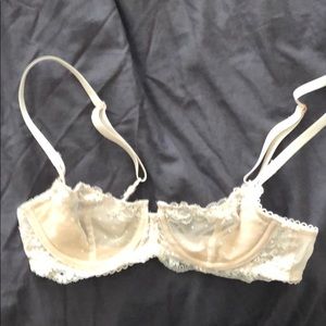 Underwire lift lace bralette